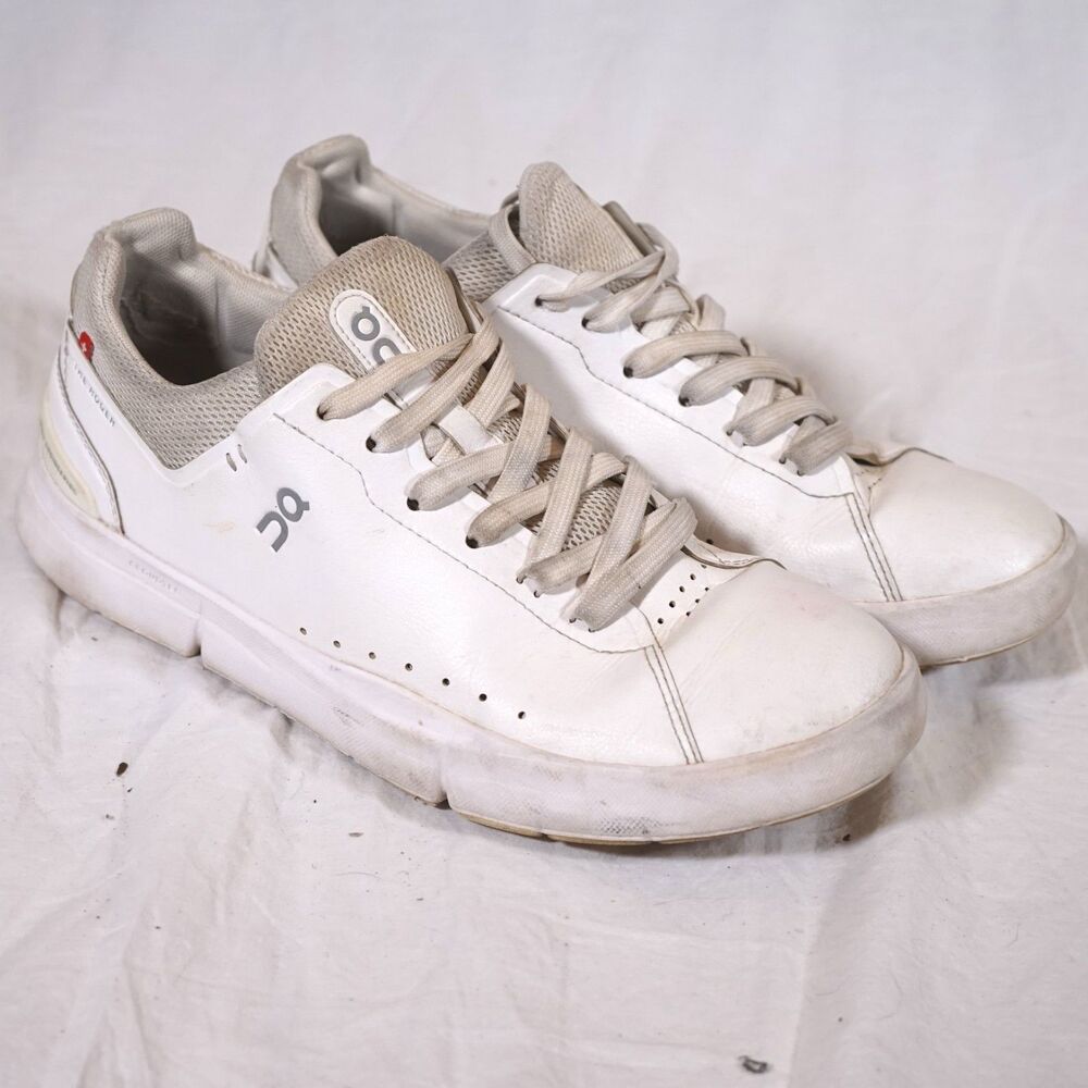 On The Roger Sneaker White Women’s Size 9 See Photos